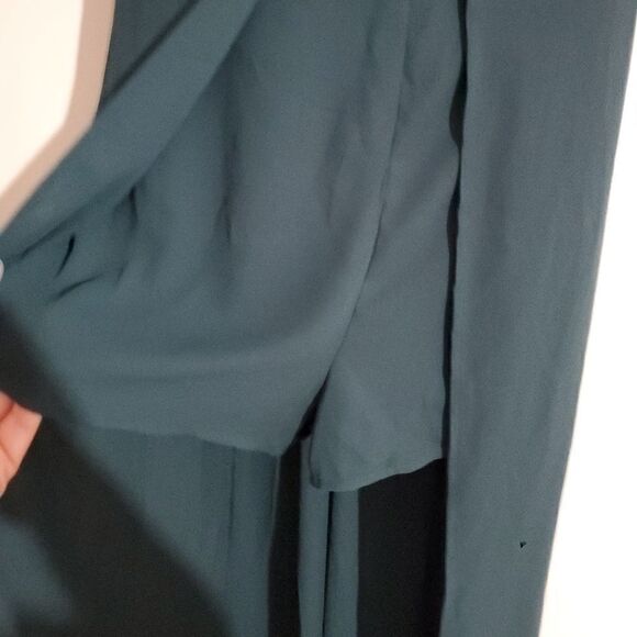 Forever 21 romper   - Picture 2 of 13